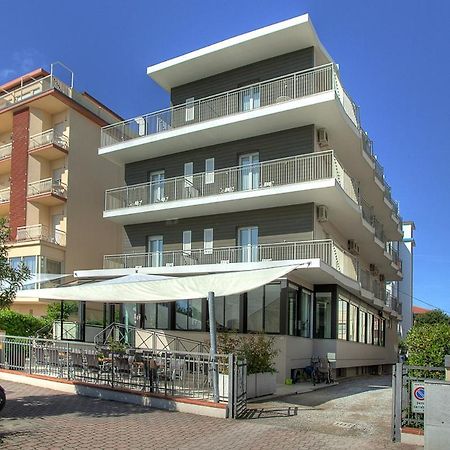 Hotel Rudy Cervia Zewnętrze zdjęcie